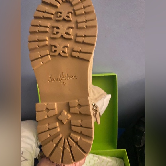 Brand new with tags! Gorgeous Lex boots!! - Picture 2 of 4